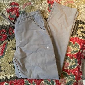 Figs yola skinny. Size small petite.